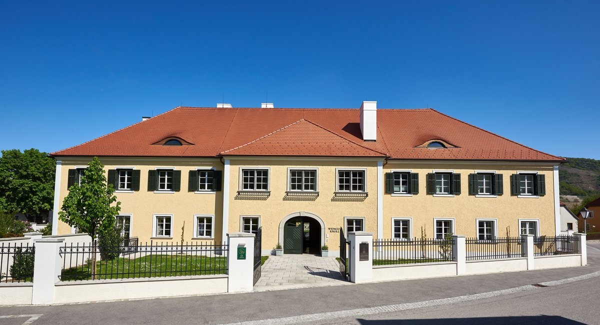 Knoll Emmerich - Weingutsgebäude